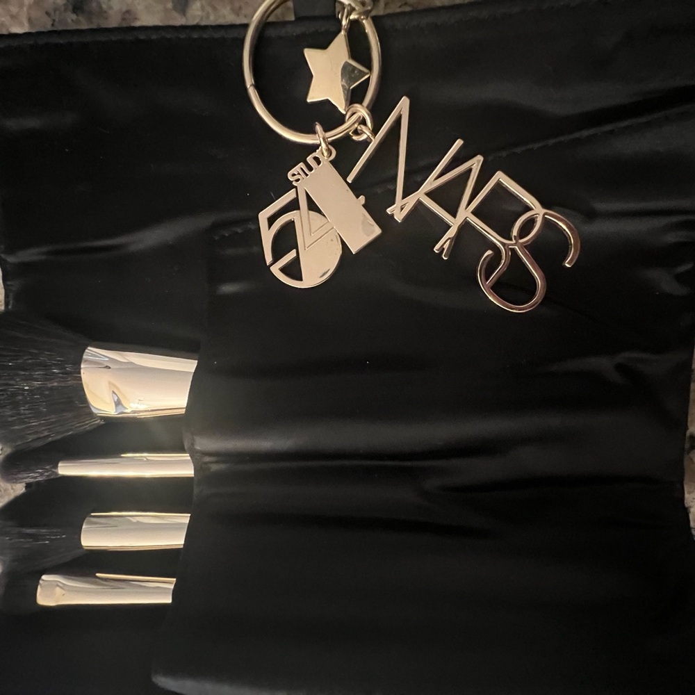 NARS Makeup Brush Set with Keychain